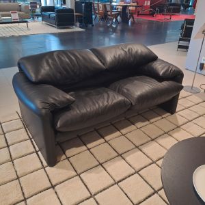 Cassina Maralunga Classic 2-zitsbank 