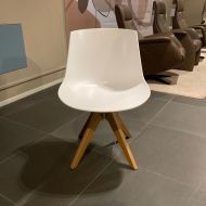 MDF Italia Flow Chair stoel wit eiken naturel 